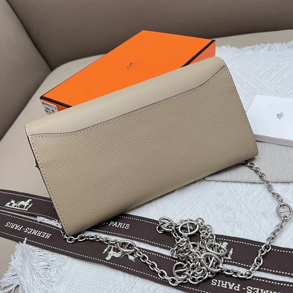 エルメス財布コピー背面デザイン